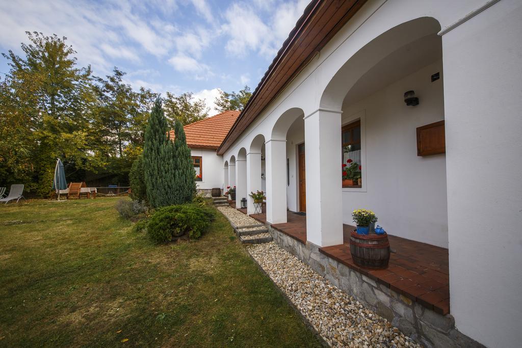 Ambitus-Haz Apartment Egerszalok Exterior photo